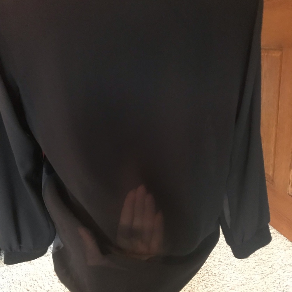 Top - Picture 2 of 2